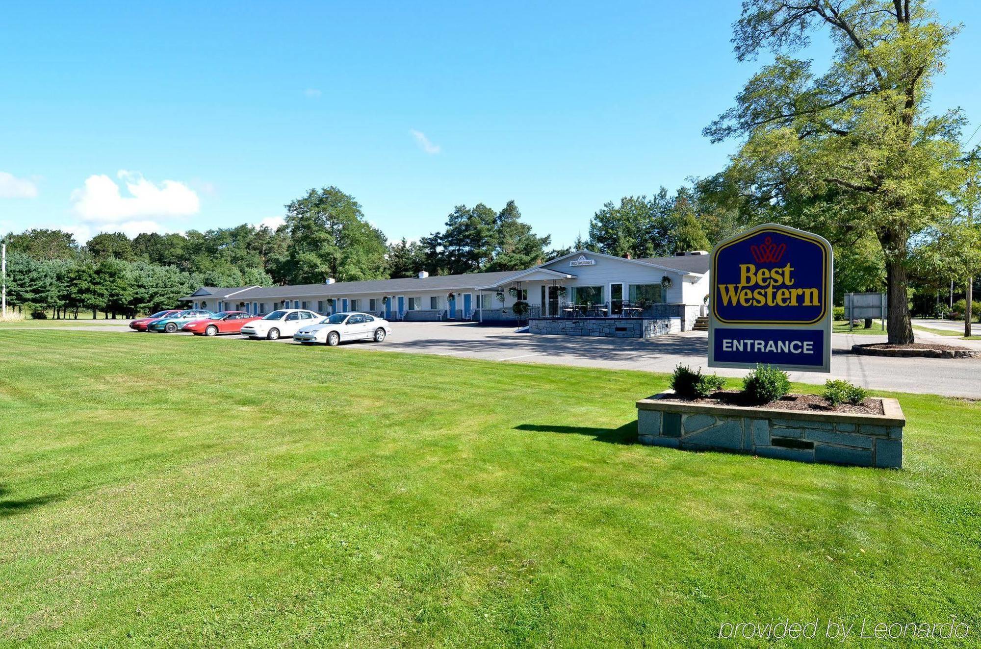 Aurora Inn Kingston Extérieur photo